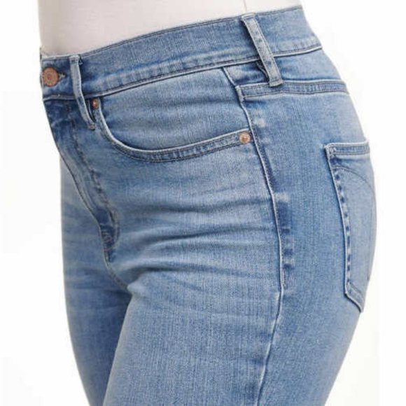 NWT Calvin Klein Jeans Ladies High Rise Jean - Picture 4 of 8